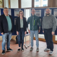 v.l.n.r.: Schuldirektor German Helgert, MdL Nicole Bäumler, Knut Müller, Konrektor Holger König